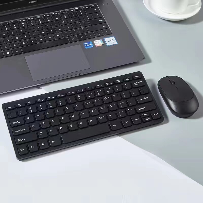 Set combinato tastiera e mouse - Desk Setup Keyboard recensione e prezzo
