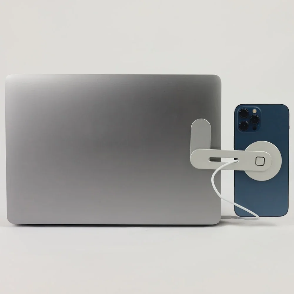 Supporto Magnetico per Laptop  - Desk Setup Apple recensione e prezzo