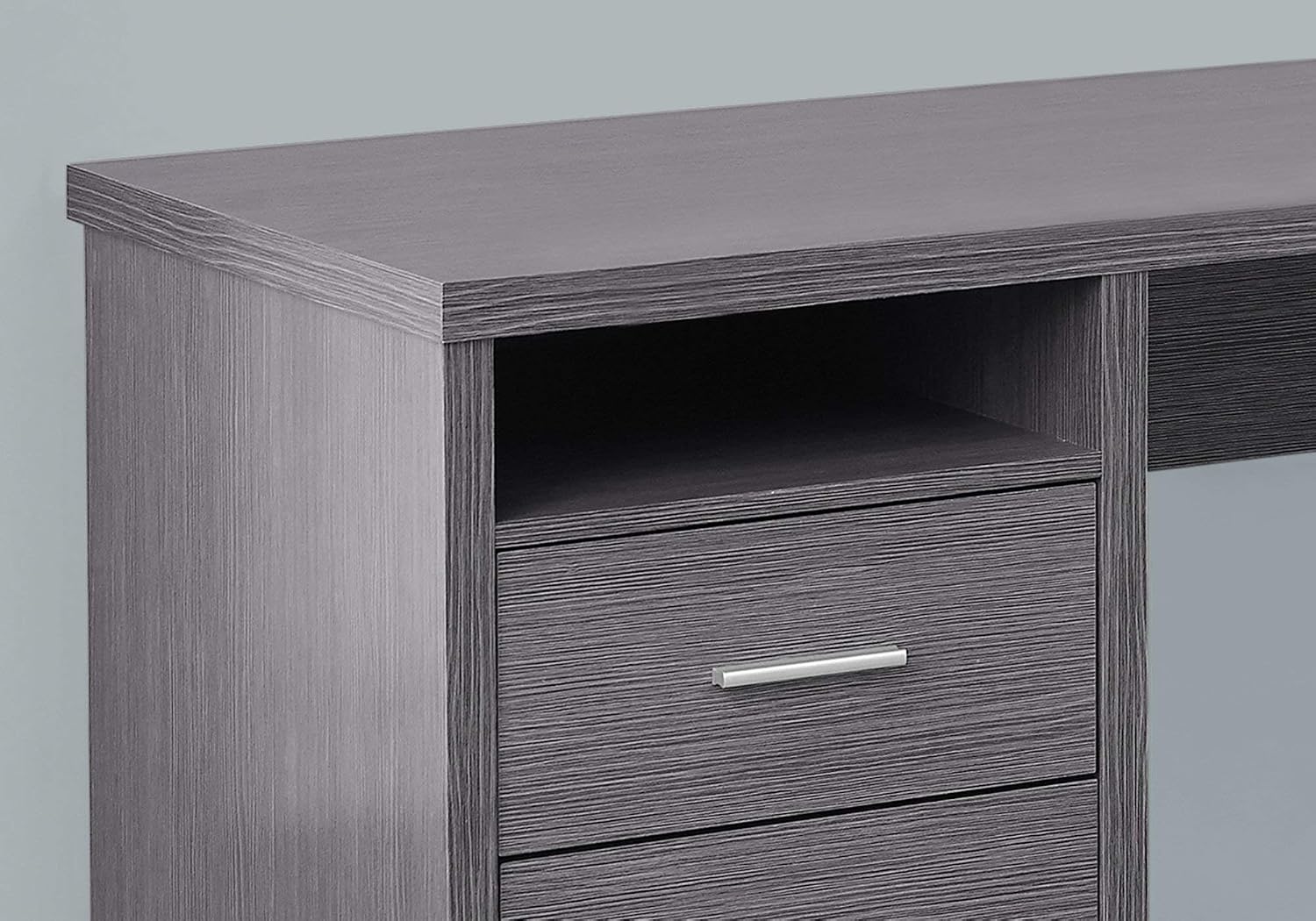 Scrivania per Computer I 7257, - Desk Setup With Laptop recensione e prezzo